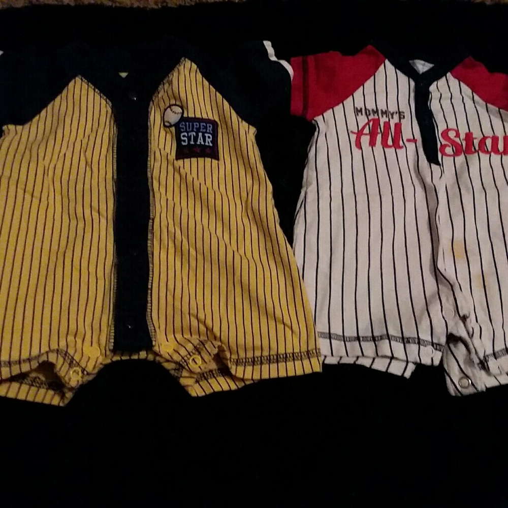 2 used Onesies